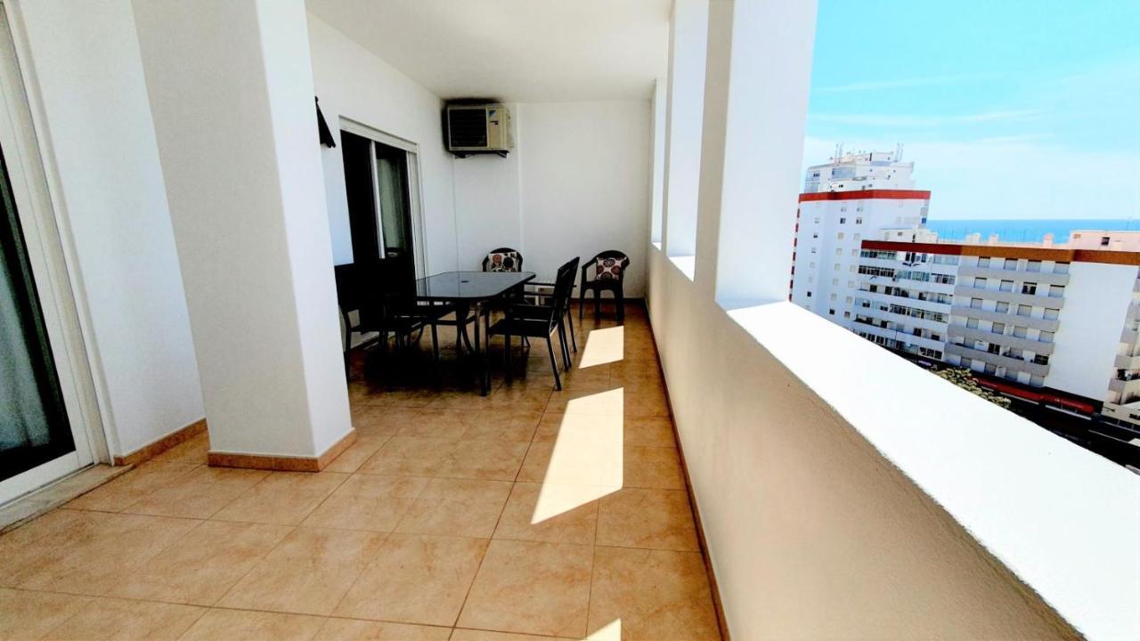 Quarteira Beach Vacation: 2Br Steps To The Sand Ngoại thất bức ảnh
